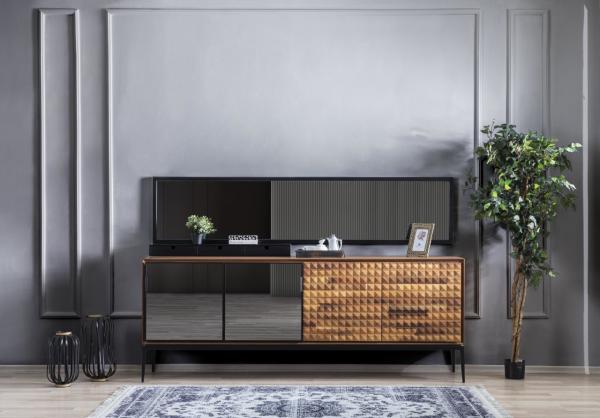 Piramit Yemek Odası