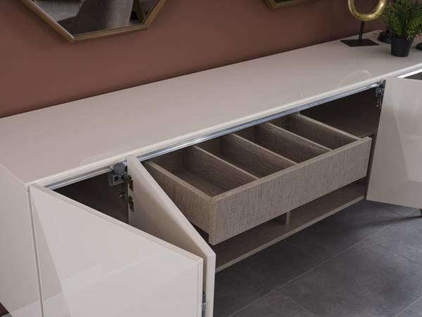 Diamond Yemek Odası